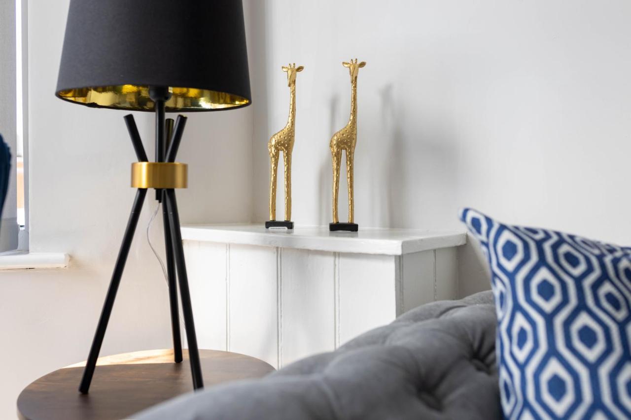 Modern & Stylish Home At The Corner Of Famous Penny Lane In 리버풀 외부 사진