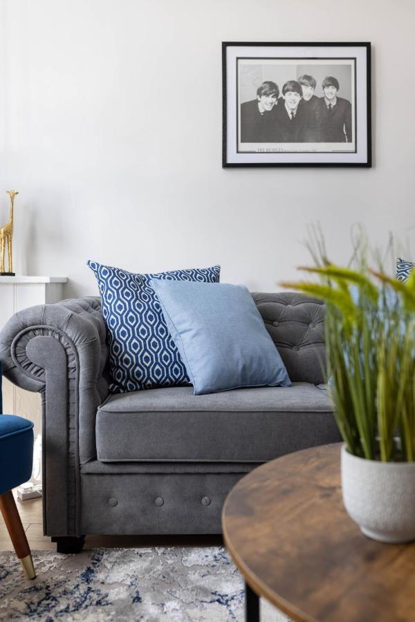 Modern & Stylish Home At The Corner Of Famous Penny Lane In 리버풀 외부 사진